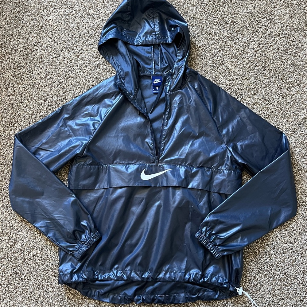 Nike | Women's Hooded Packable Swoosh Jacket
